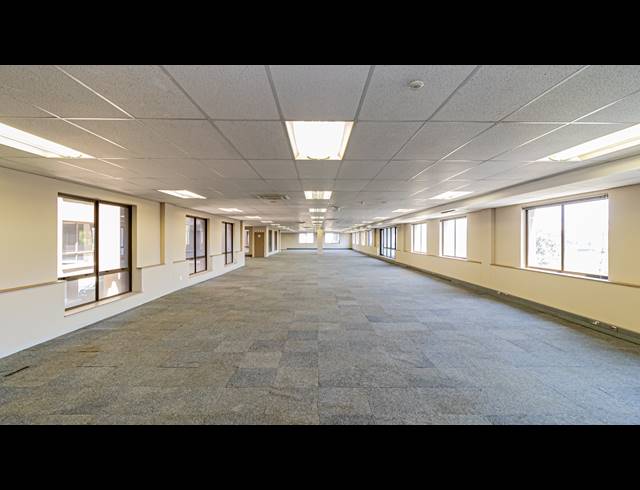 1,575M² OFFICE TO LET IN PARKTOWN